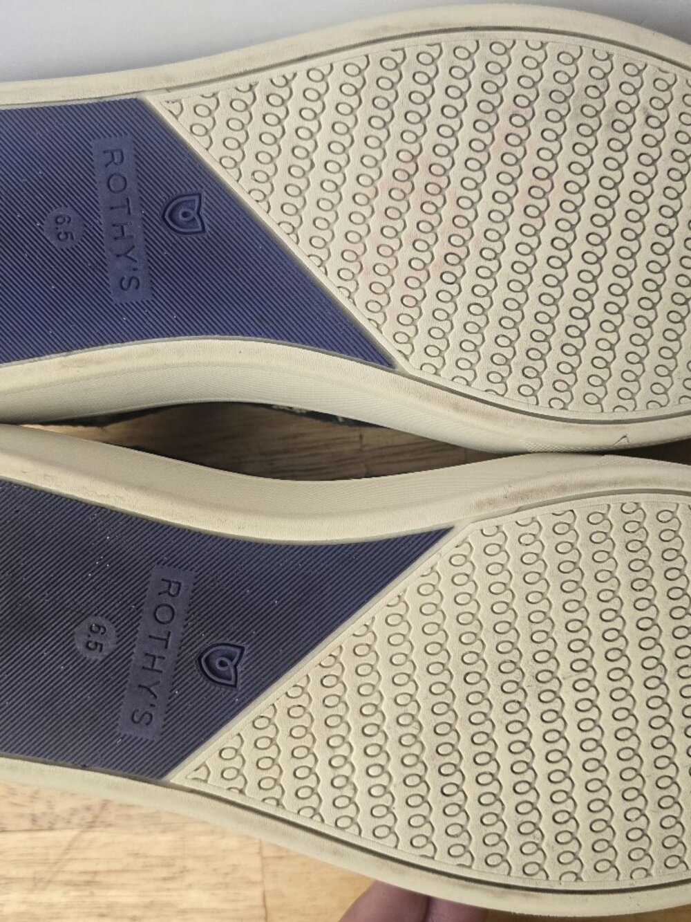 Rothy's The Original Slip On Sneaker Womens Sz 6.5 Shoes Blue Leopard - Picture 4 of 6